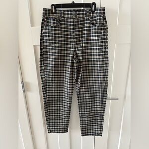 NWOT American Eagle Plaid Mom Jeans